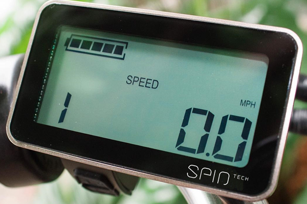 SpinTech&trade; controller keeps you informed about your cycle